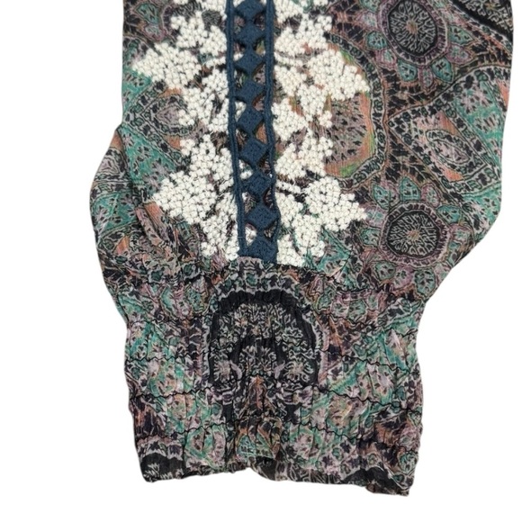 Sundance Bohemian Paisley Embroidered Cupro Blouse Ruffle Keyhole Back Size M - Picture 5 of 8